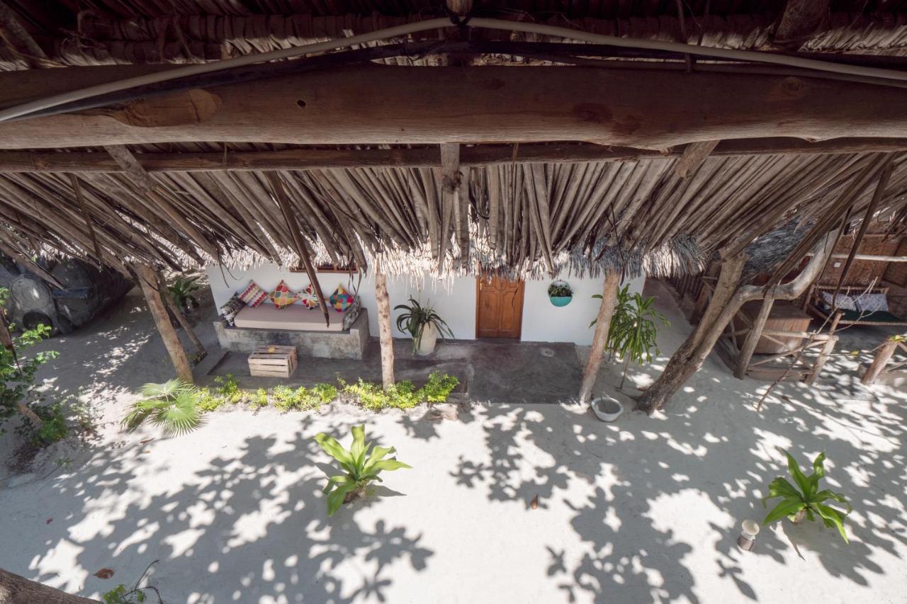 Bahari Beach Bungalows Джамбіані Екстер'єр фото