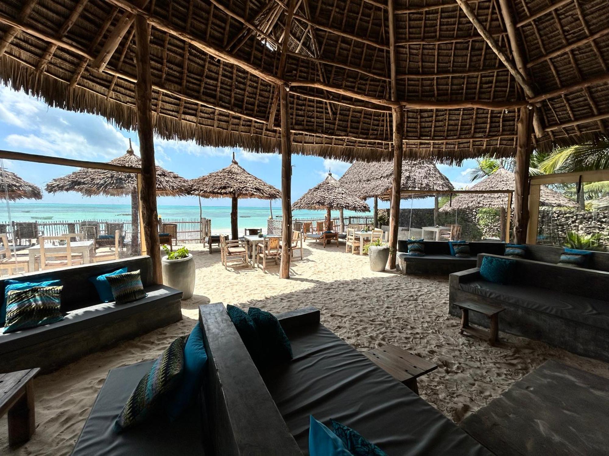 Bahari Beach Bungalows Джамбіані Екстер'єр фото
